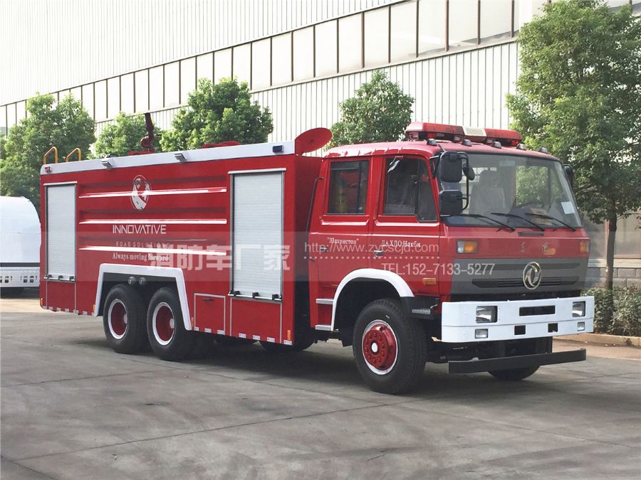 東風(fēng)12噸泡沫消防車 東風(fēng)12噸泡沫消防車